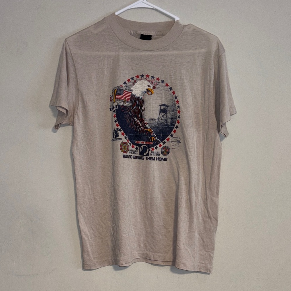 VTG Single Stitch 1984 Veterans Marathon Men's Beige Graphic T-Shirt Sz. Small